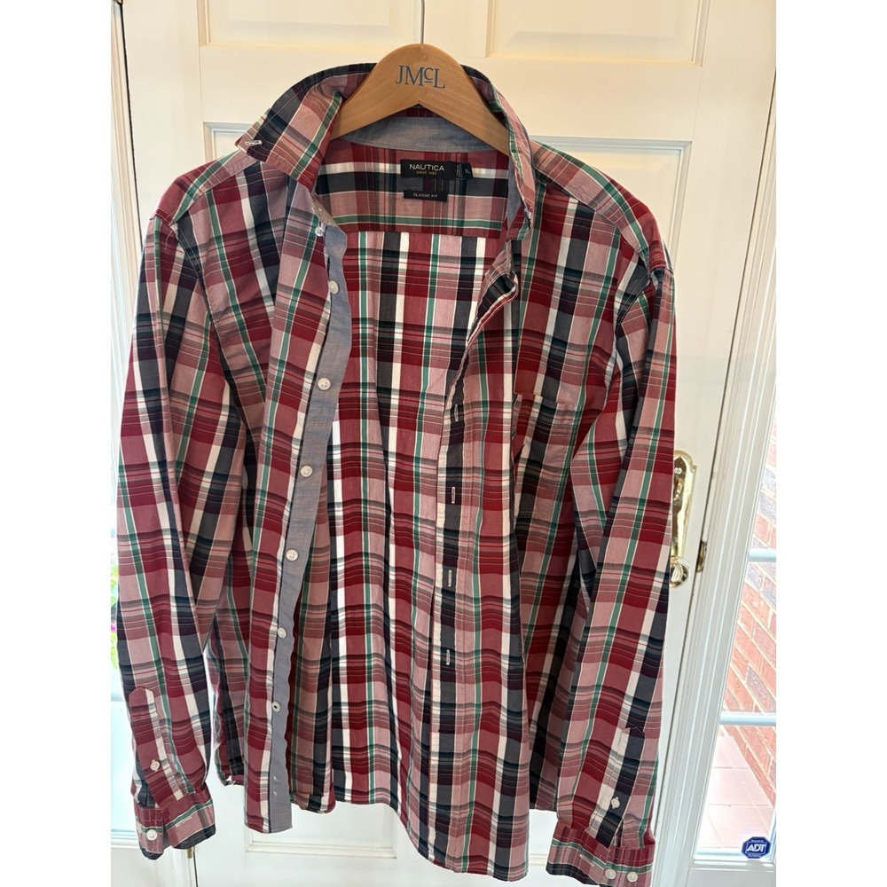 Nautica Men's Button Down Long Sleeve Shirt Size: XL - Picture 2 of 4